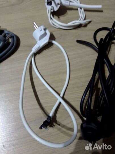 Шнур с вилкой и тройник