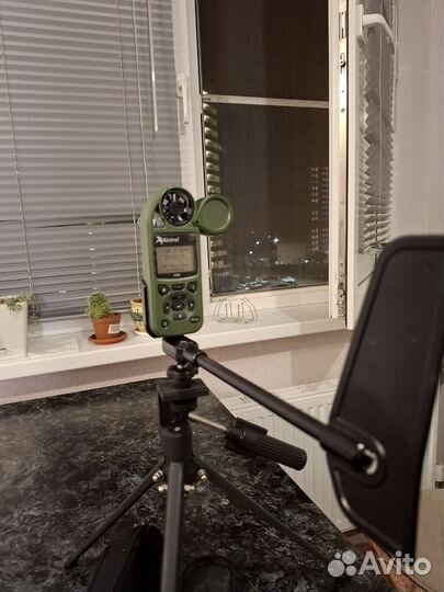 Метеостанция Kestrel 5500 + флюгер +штатив