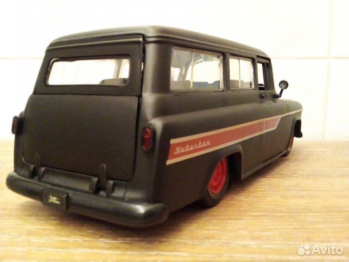 Модель автомобиля 1/24