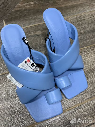 Босоножки Zara новые