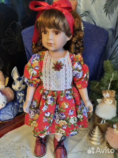 Кукла фарфоровая коллекционная