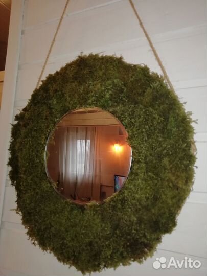 Зеркало с мхом