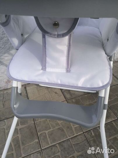 Стульчик для кормления. Новый