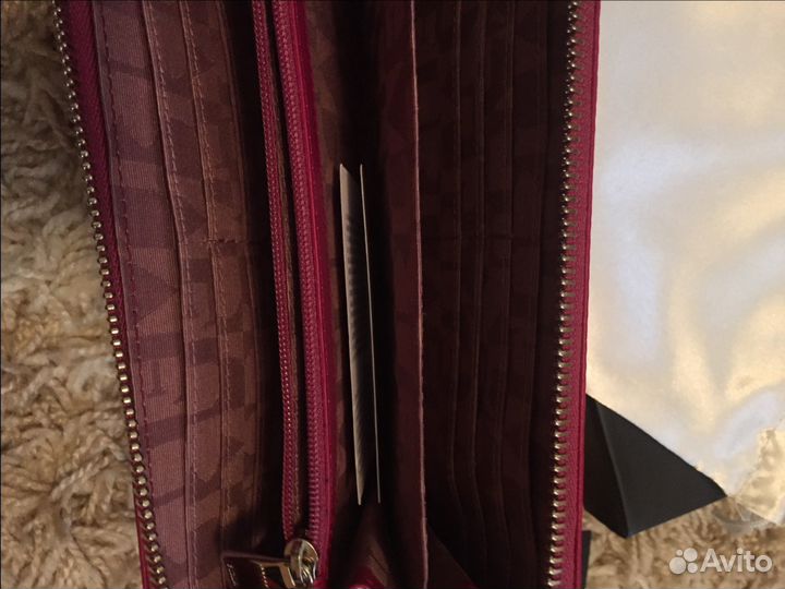 Кожаная сумка Zara и кошельки uterque, furla