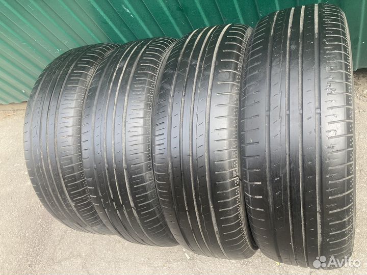 Yokohama BluEarth AE50 SUV 215/65 R17