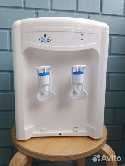 Кулер для воды настольный