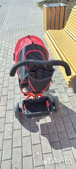 Ведосипед-каталка с ручкой