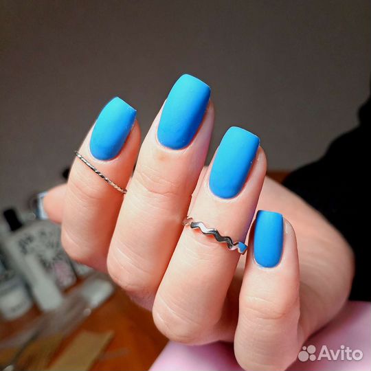 Маникюр с покрытием гель-лаком