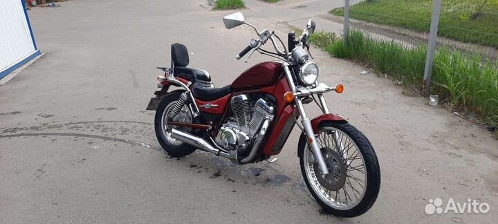 Мотоцикл Suzuki intruder VS400