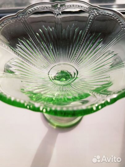 Ваза зеленое стекло