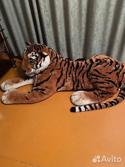 Тигр плюшевый мягкий