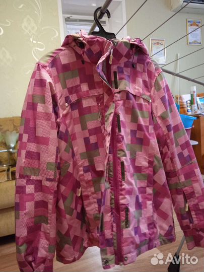 Горнолыжная куртка женская 48 50