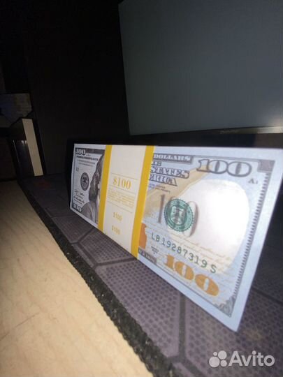 Деньги сувенирные доллары