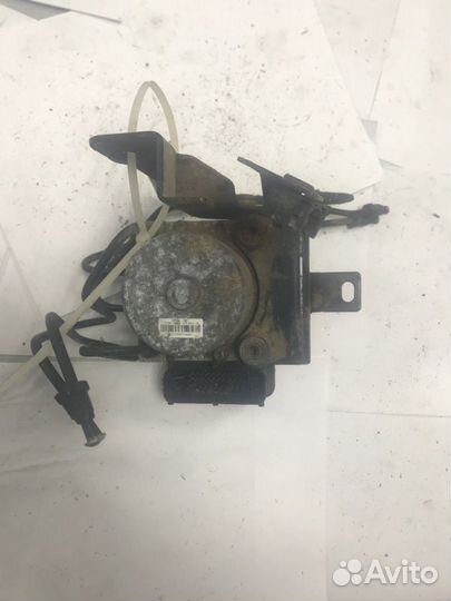 Блок abs передний Hyundai Solaris RB G4FC 2010