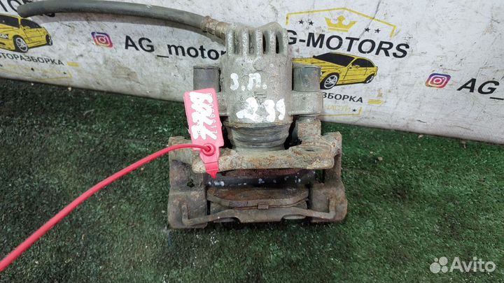 Суппорт тормозной задний правый BMW E39