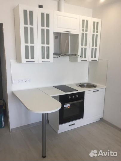 Кухонный гарнитур в студию