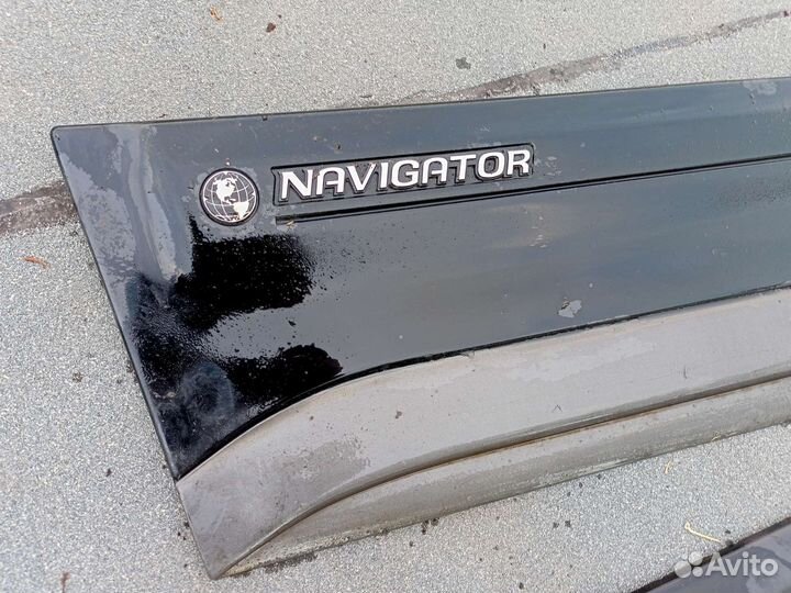 Молдинги дверей Lincoln Navigator 1