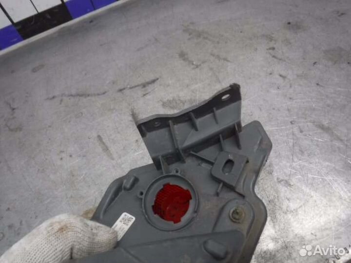 Фонарь противотуманный задний правый Toyota Rav4