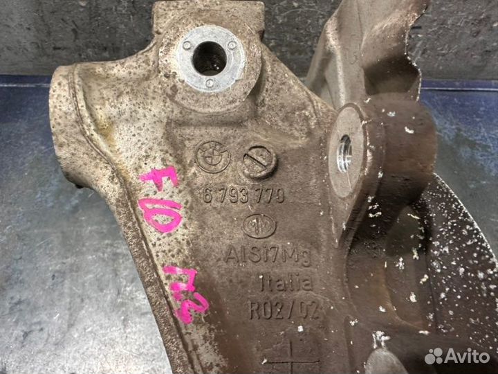 Цапфа задняя правая Bmw 5 F10