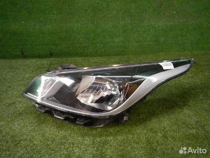 Фара левая Kia Rio