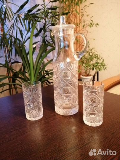 Хрусталь. Салатники, ладьи, пепельницы итд