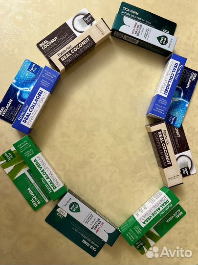 Бальзам для губ real coconut essential LIP balm