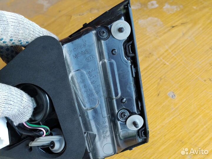 Задний левый фонарь kia rio 4