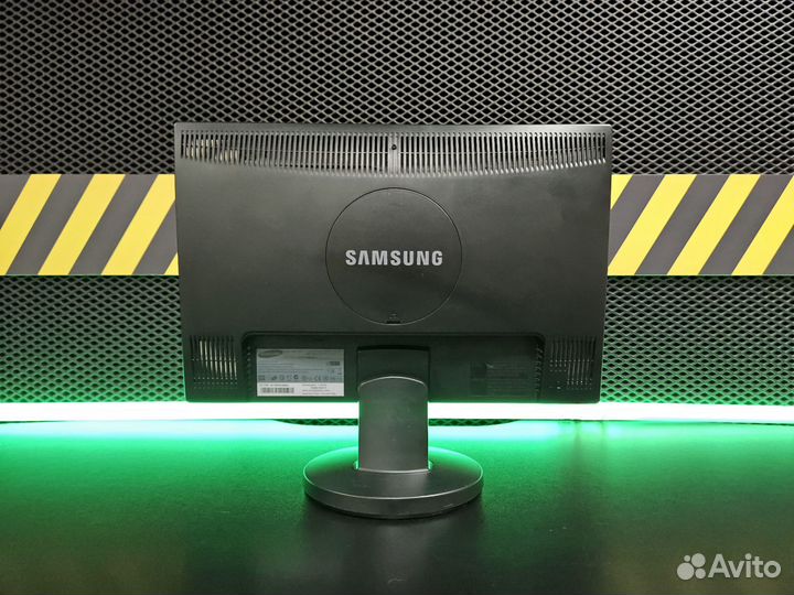 Монитор Samsung 19