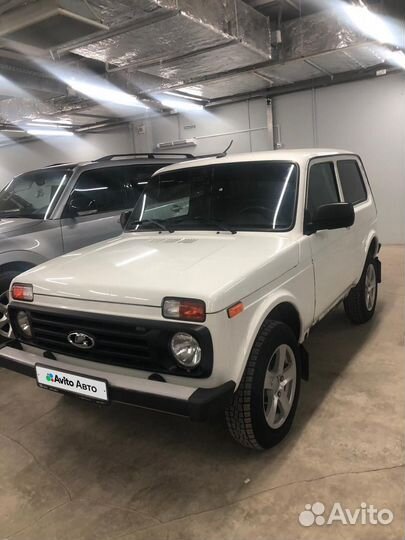 LADA 4x4 (Нива) 1.7 МТ, 2020, 64 000 км