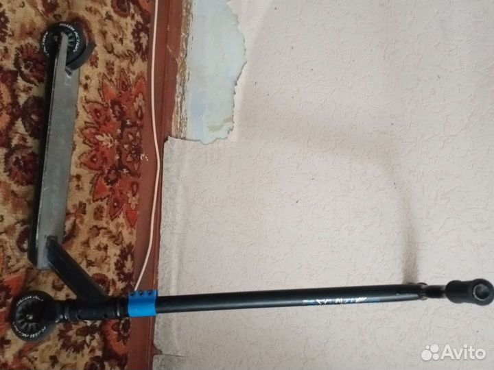 Продам трюковой самокат
