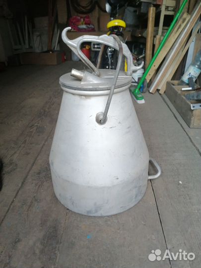 Бидон от доильного аппарата времен СССР