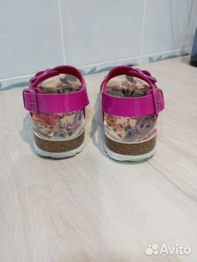 Босоножки для девочки