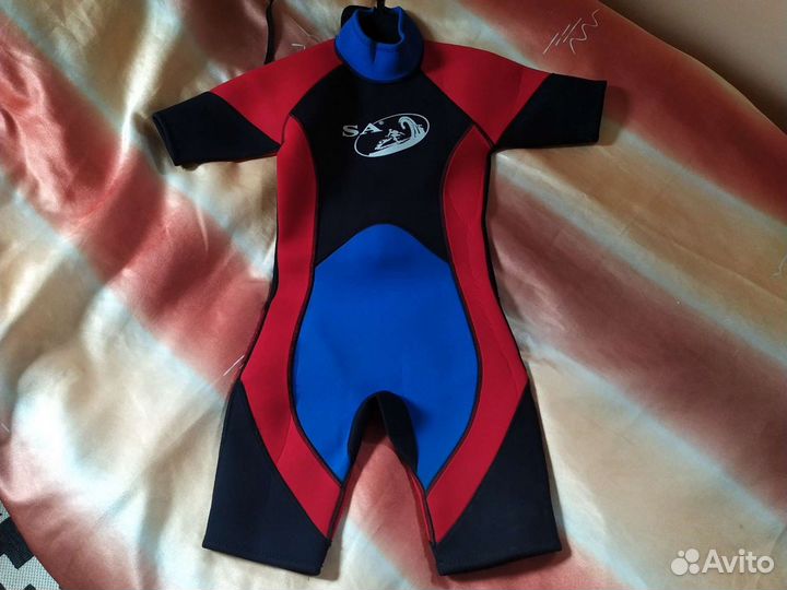 Гидрокостюм