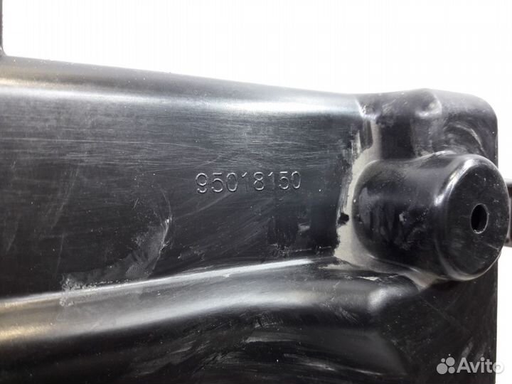 Диффузор радиатора Chevrolet Cobalt T250 2013-2015