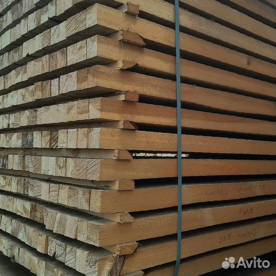 Брус из сосны для загородного строительства