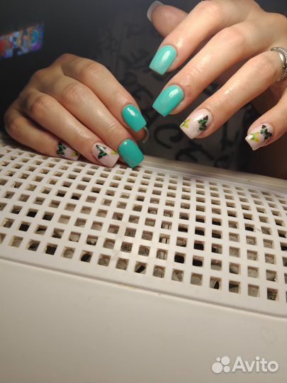 Маникюр,наращивание ногтей