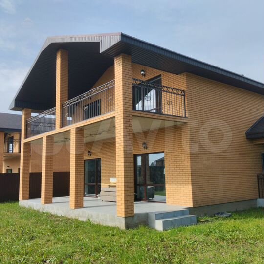 Дом 177 м² на участке 6 сот.