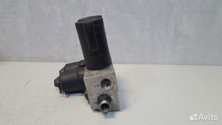 Блок клапанов гидроподвески задний Mercedes S600