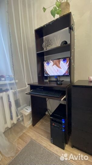 Компьютерный стол