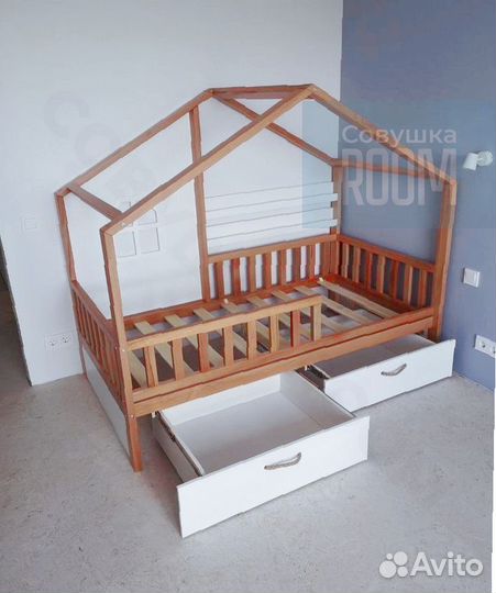 Детская кровать с ящиками