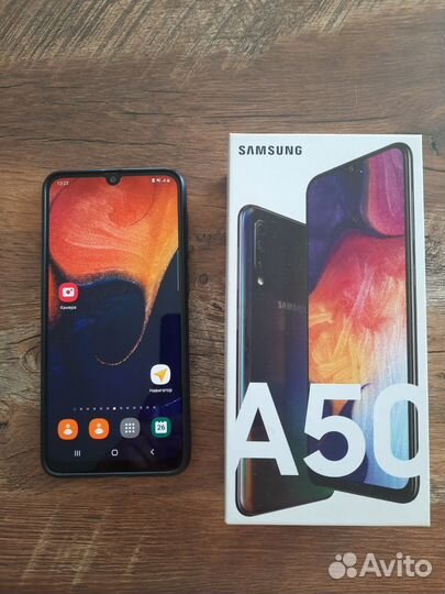 Samsung Galaxy A50, 6/64 ГБ