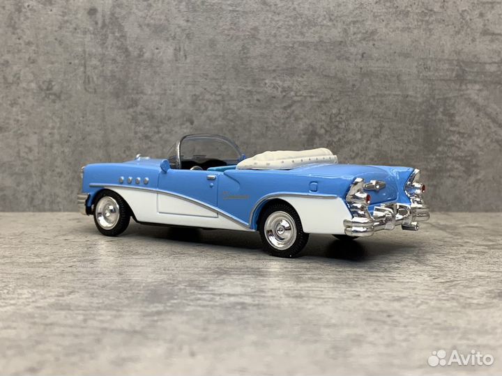 Коллекционная модель Buick 1955 1:43