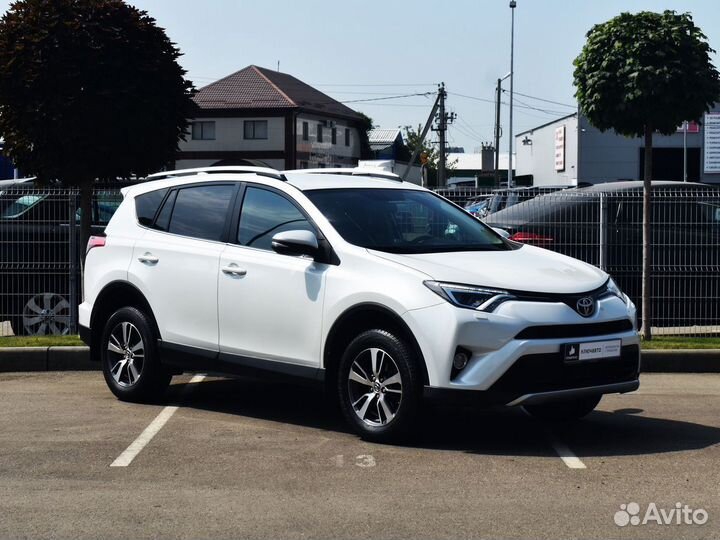 Toyota RAV4 2.2 AT, 2019, 50 000 км