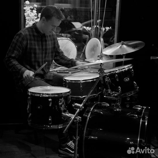 Обучение игре на барабанах