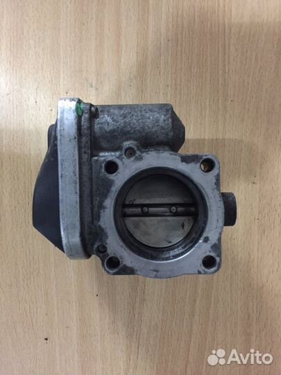 Дроссельная заслонка Volkswagen Golf 4