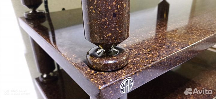 Стойка для аудио аппаратуры