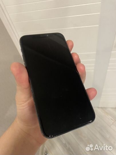 iPhone 11 Pro, 64 ГБ