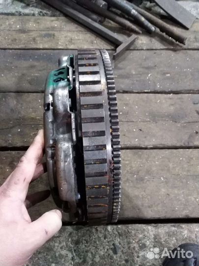 Корзина в сборе на двигателе д4св