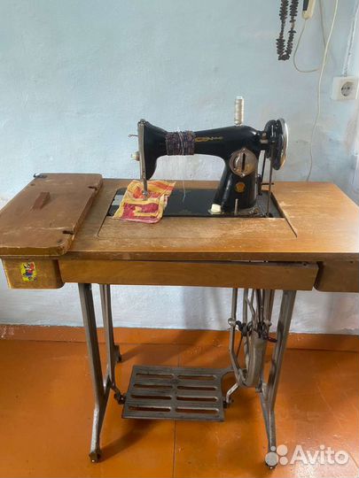 Швейная машинка