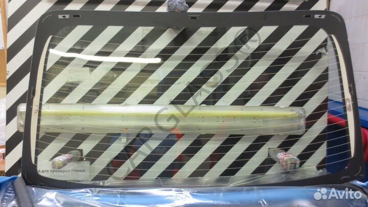 Стекло заднее c электрообогревом Kia Rio 2017-2020